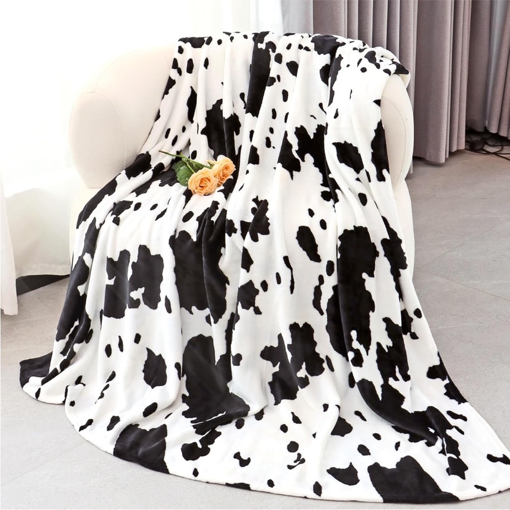 Cow Print Fleece Throw Blanket